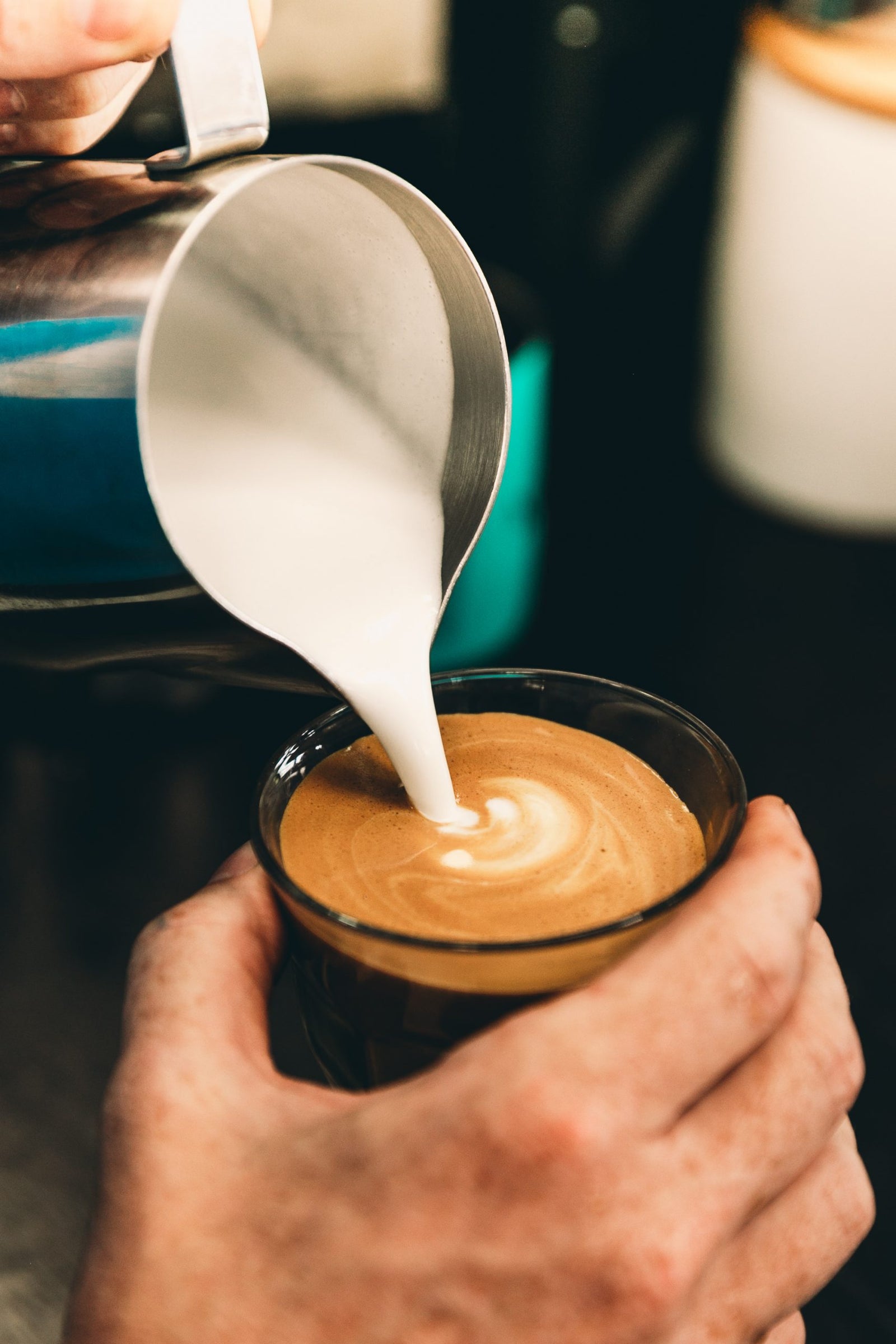 LATTE ART – Slow Pour Supply